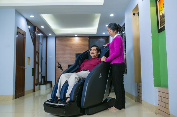 Ghế massage dành cho người cao tuổi